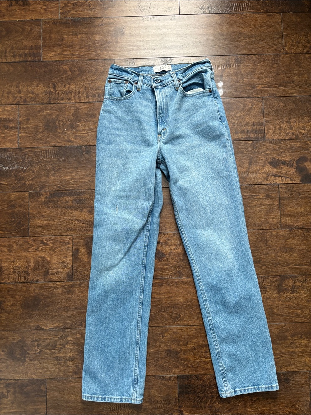 Abercrombie & Fitch Light Blue 90’s straight ultra High-Rise Jeans